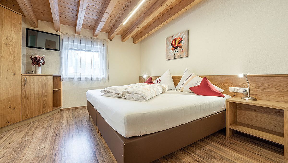 Apartment 8